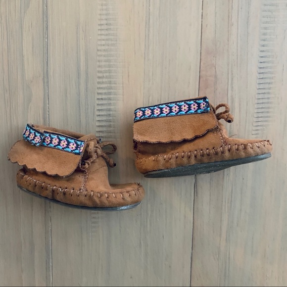 OshKosh B'gosh Other - Genuine Kids | Brown Embroidered Moccasins